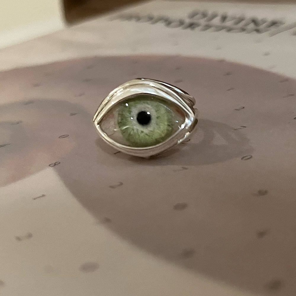 [Eyeba] hand painted green silver prosthetic skeleton eye ring